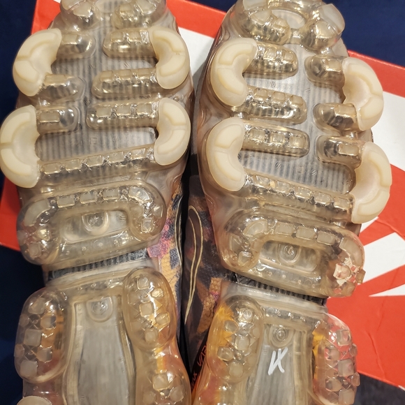 Nike Air Vapormax 2019 Special Edition - Picture 14 of 16